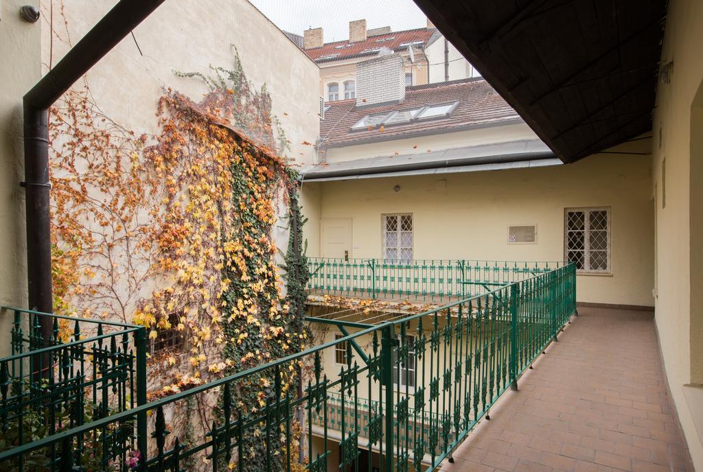 Bohemian Chic 2 Bedroom 2 Bathroom Loft With Hanging Chair Praga Zewnętrze zdjęcie