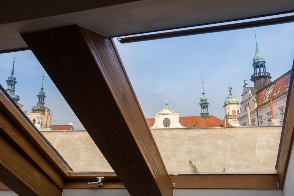 Bohemian Chic 2 Bedroom 2 Bathroom Loft With Hanging Chair Praga Zewnętrze zdjęcie