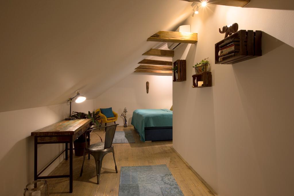Bohemian Chic 2 Bedroom 2 Bathroom Loft With Hanging Chair Praga Zewnętrze zdjęcie