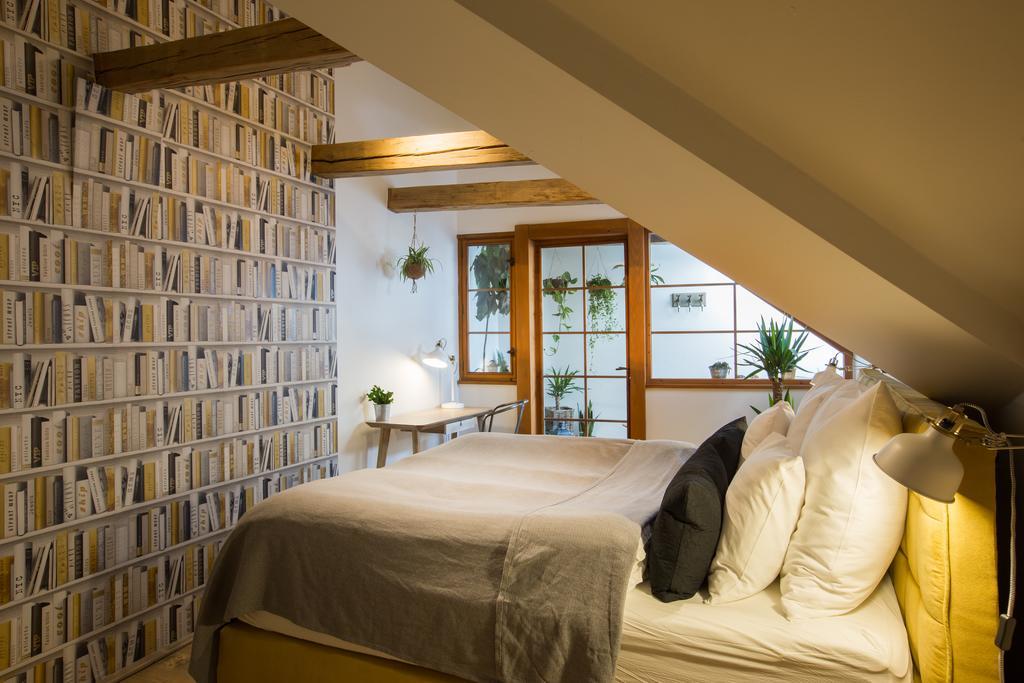 Bohemian Chic 2 Bedroom 2 Bathroom Loft With Hanging Chair Praga Zewnętrze zdjęcie