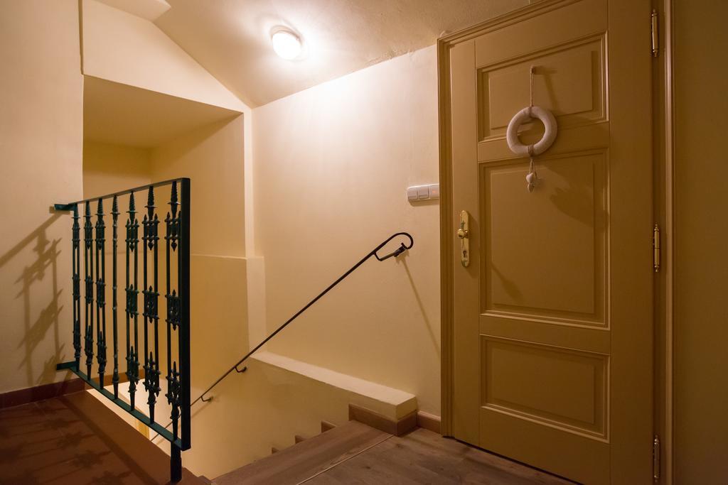 Bohemian Chic 2 Bedroom 2 Bathroom Loft With Hanging Chair Praga Zewnętrze zdjęcie